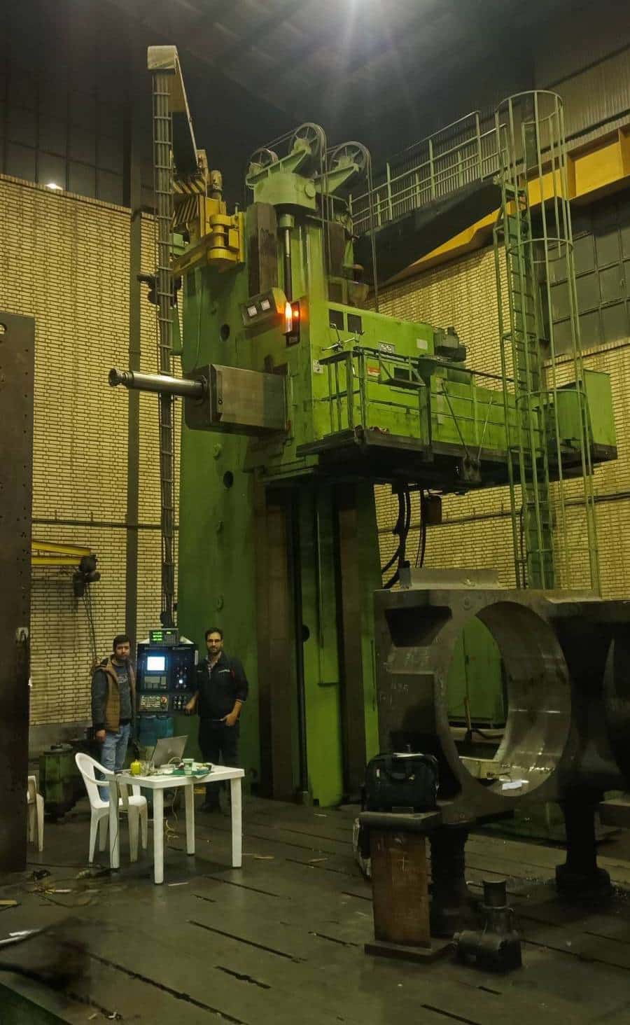 ساعیان صنعت ایلیا اورهال و بازسازی ماشین‌ های CNC